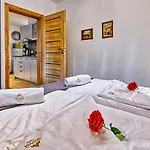 Appartement Pod Reglami By Royal Aparts